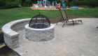 30-techo bloc elena patio with sitting wall and valencia firepit (1)
